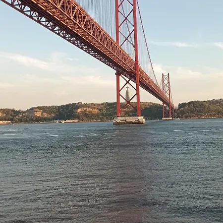 Alcantara Lx Maison d'hôtes Lisboa