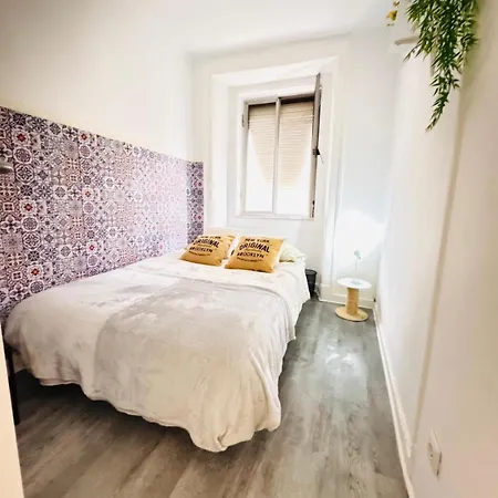 Alcantara Lx בית הארחה *